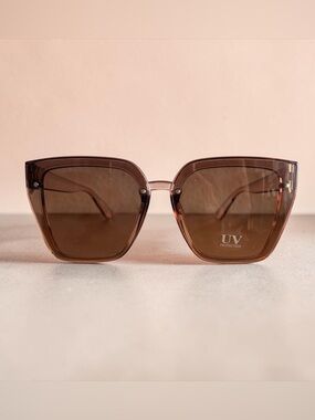 Women’s Oversized Square Sunglasses - Brown